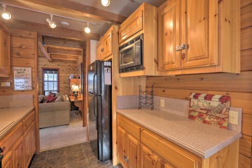 Idyllic Northstar Cabin With Shuttle 2 Mi To Resort!
