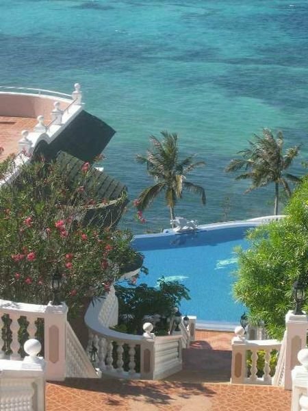 Lingganay Boracay Hotel Resort