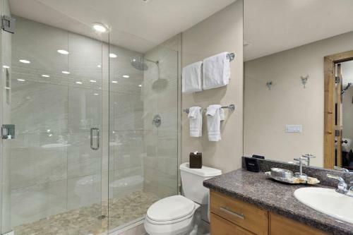 Shadowbrook 405