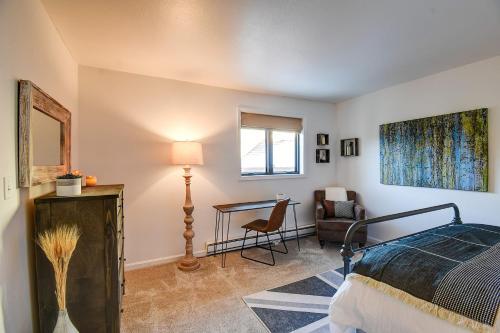 Stunning, Remodeled Ski Home In Perfect Location!