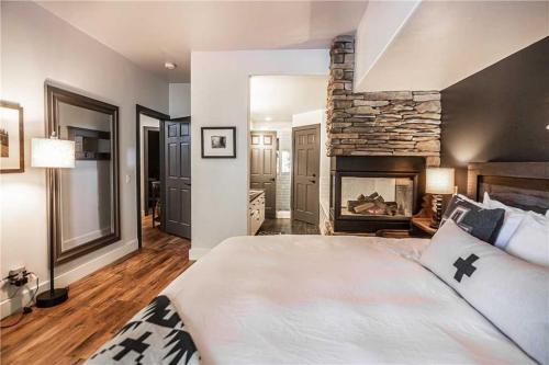 Great Escape Townhouse
