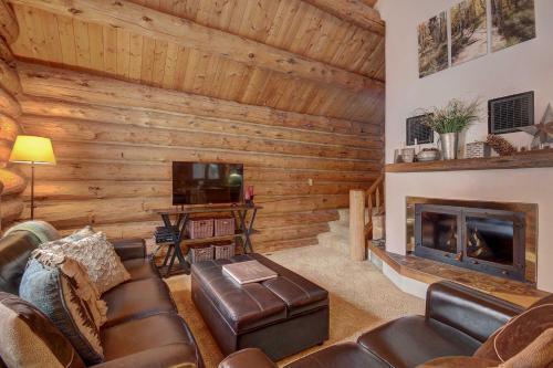 Cozy Peak-a-blue Cabin With Deck, 8 Mi From Gondola