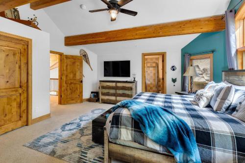 Majestic Lodge Retreat Amenities Views