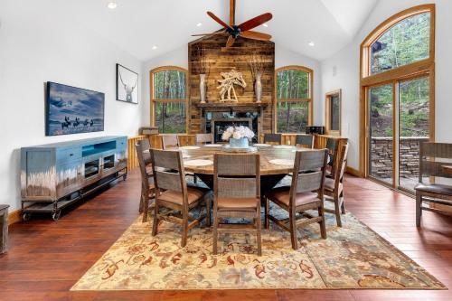 Majestic Lodge Retreat Amenities Views