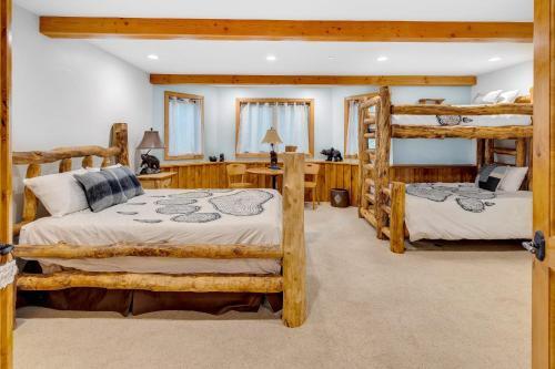 Majestic Lodge Retreat Amenities Views