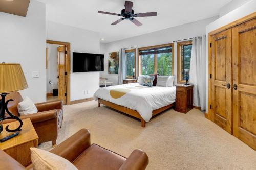 Majestic Lodge Retreat Amenities Views