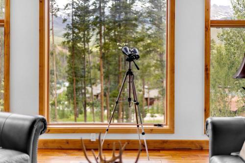 Majestic Lodge Retreat Amenities Views