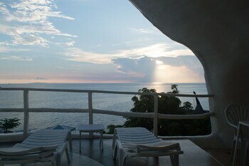 Hotel Boracay West Cove