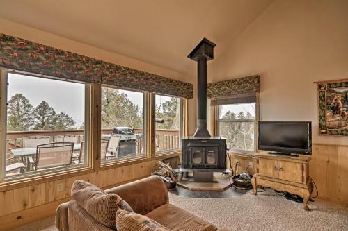Cripple Creek Home With Views - Near Pikes Peak!