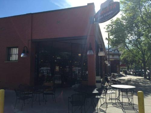 5 Star Cap Hill 3br Patio Garage & Walk Downtown
