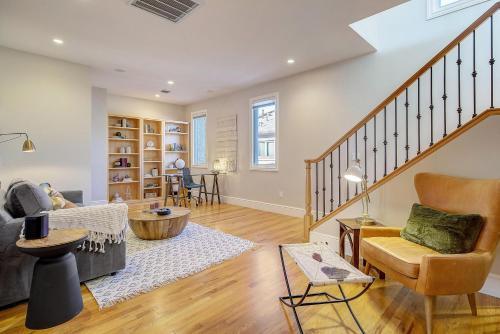 Luxe Family Getaway Pool Table & Arcade Sleeps 12