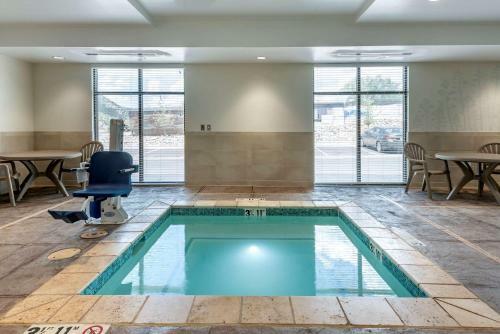 Hotel Mainstay Suites