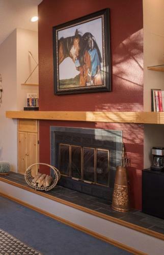 Bed & Breakfast Romantic Riversong Inn