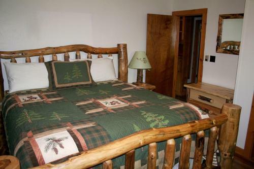 Mountain Pine Cabin By Rocky Mountain Resorts- #20ncd0296