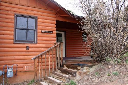 Lazy R Cottages By Rocky Mountain Resorts