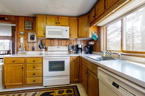 Gem Lake Retreat