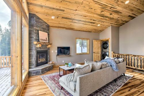 Mountainside Fairplay Cabin With Game Room And Sauna!