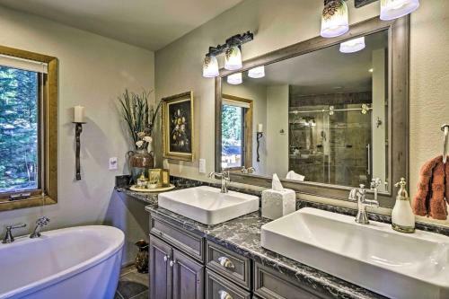 Ultimate Mtn Retreat Hot Tub, Fire Pit, Etc!