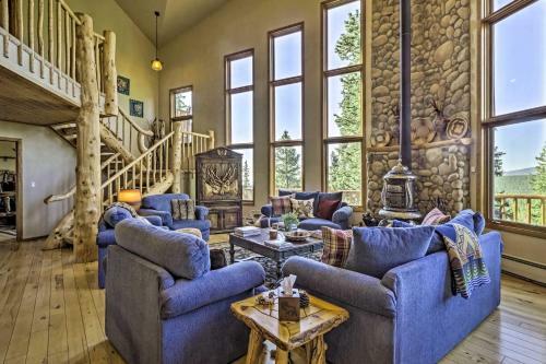 Ultimate Mtn Retreat Hot Tub, Fire Pit, Etc!
