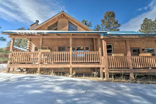 Log Cabin With Mountain Views About 30mi To Pikes Peak