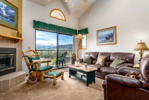 Lake Forest 303e
