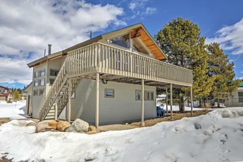 Lakeside Home With Deck And Views, 7 Miles To Rmnp!