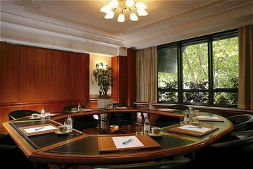 Hotel Capitol World Class