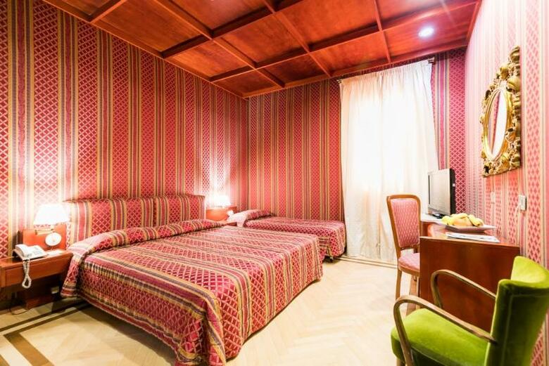 Hotel Galles