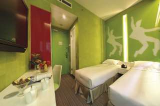 Hotel Re