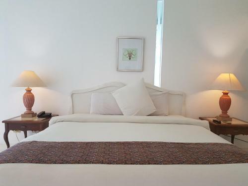 Hotel Cordova Reef Village Resort
