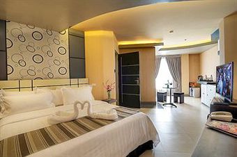 Hotel Eloisa Royal Suites