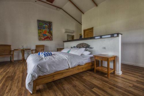 Hotel Salamangka Beach And Dive Resort