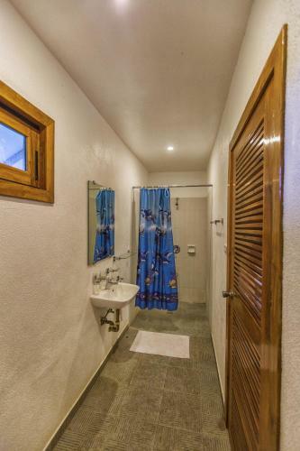 Hotel Salamangka Beach And Dive Resort