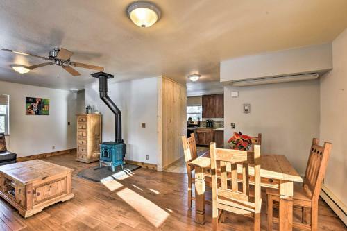Howard Hideaway With Gas Grill On Cherry Creek!