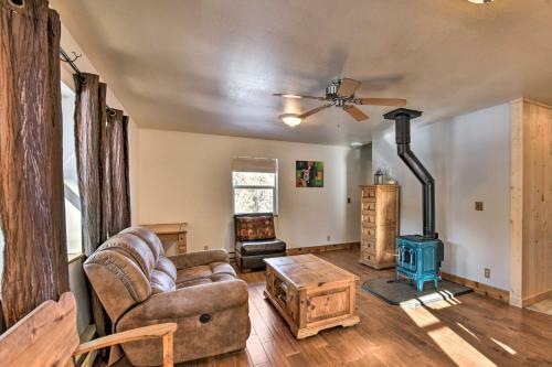 Howard Hideaway With Gas Grill On Cherry Creek!