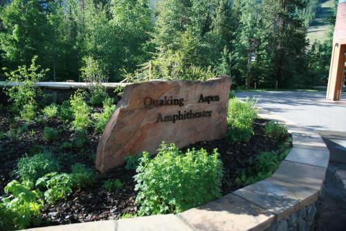 Red Hawk Lodge 2210