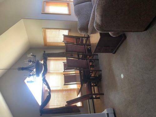 Gateway Lodge 5046
