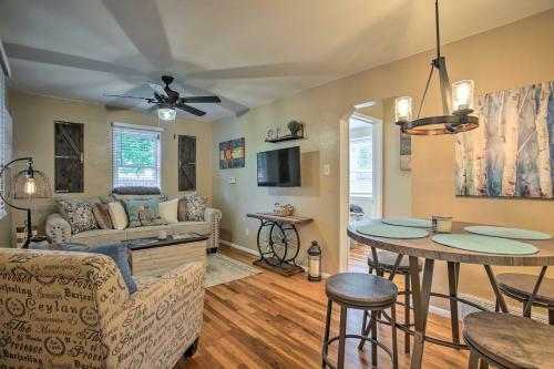 Updated Pet-friendly Home, Walk To Dtwn Littleton!