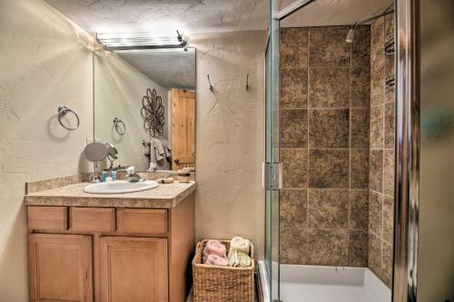 Pagosa Springs Home With Deck, Walk To Town!