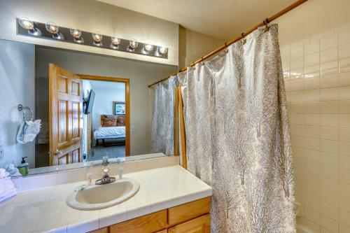 Prospector Village 105d