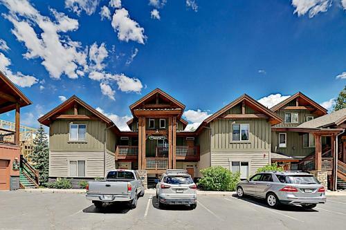Apartamento Spacious Condo On Blue River - Water-view Balcony Condo