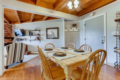 Treehouse 102d By Book By Owner