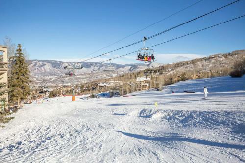 Apartamento True Ski-in Ski-out Stunning Mountain Views!