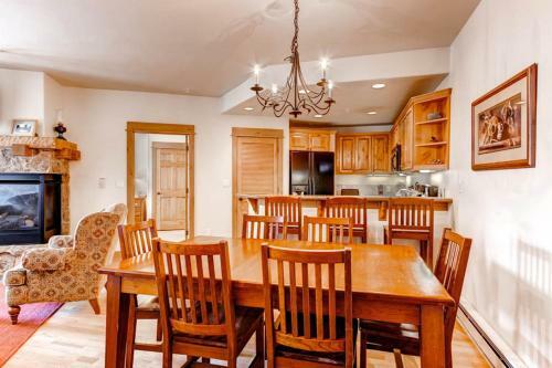 Eagle Ridge Lodge II