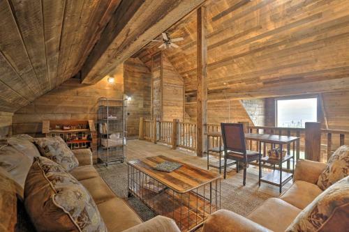 Lavish Mountain Retreat With Large Deck And Game Room!