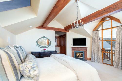Positive Outlook By Exceptional Stays
