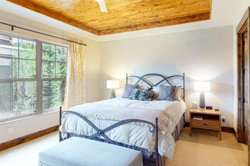 Cassidy Ridge Condos