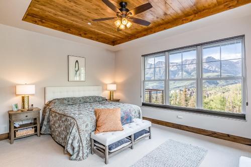 Cassidy Ridge Condos