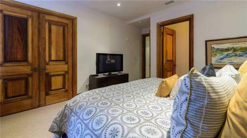 See Forever San Sophia 114 (Condo)