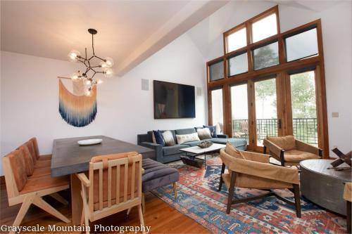 Aspen Ridge 16 - A Peakside Condominium